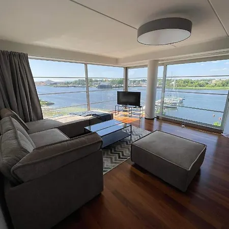 Ringi 37 Riverview Holiday Apartments Pärnu Eksteriør billede