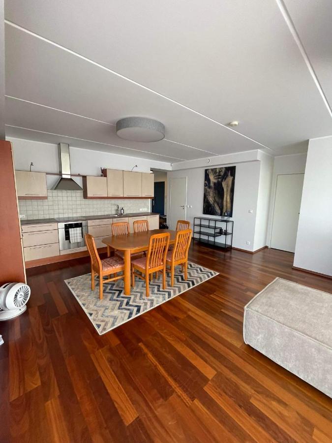 Ringi 37 Riverview *