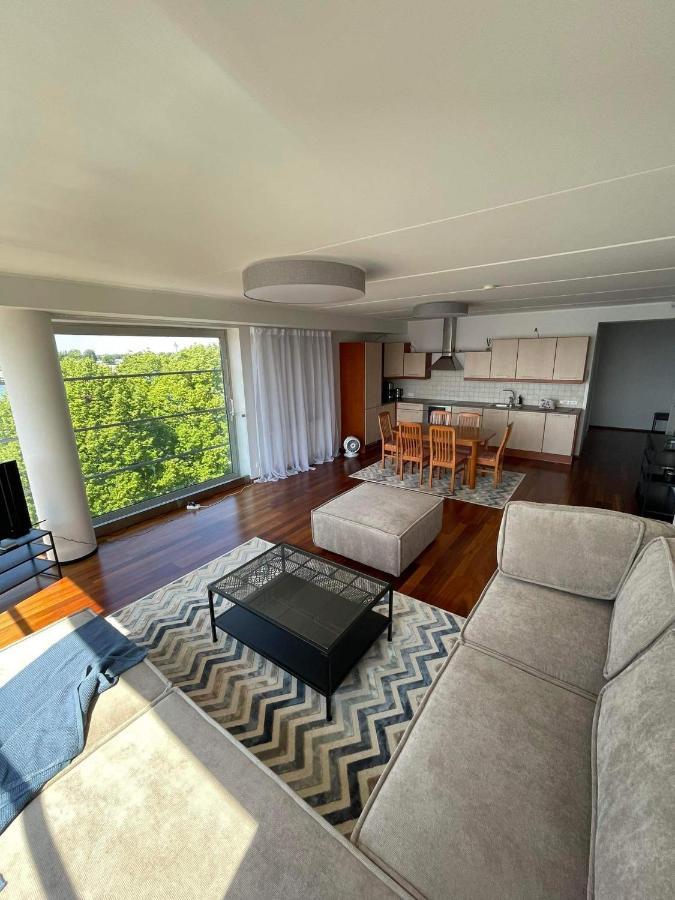 Ringi 37 Riverview *